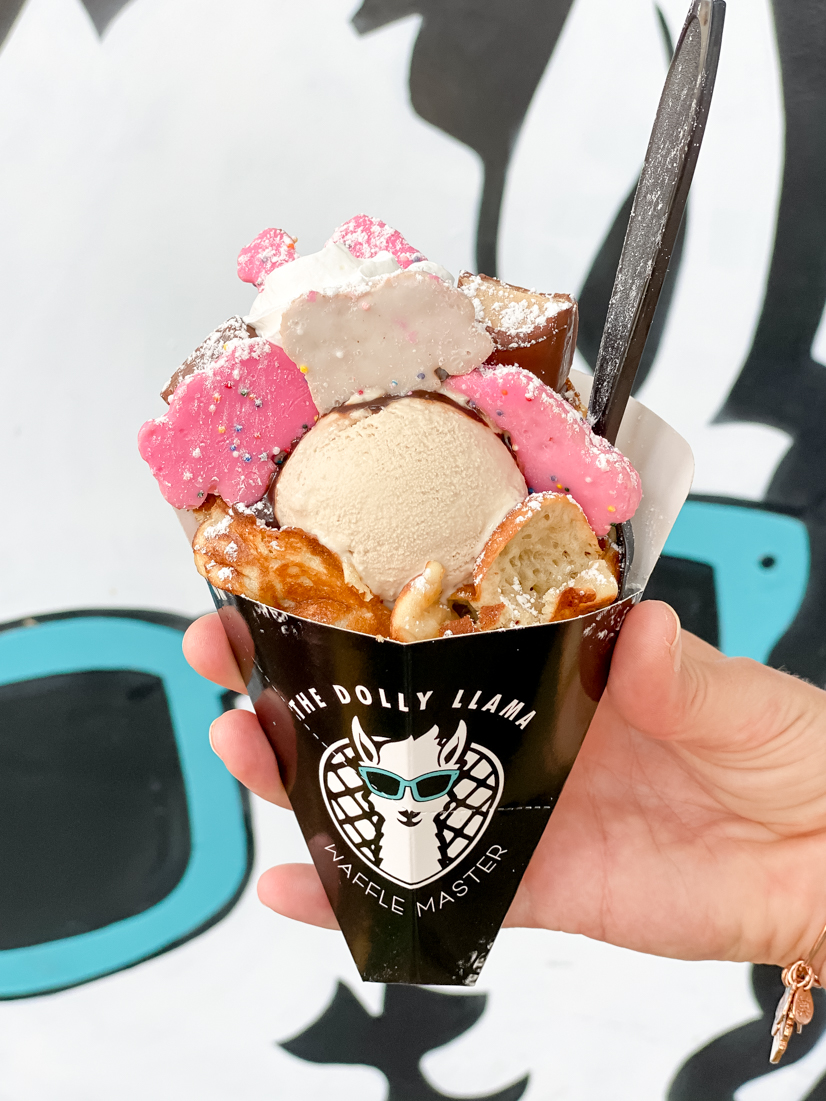 Popular US Style Blogger, Style & Wanderlust, shares the 5 best treats in LA you need to try.