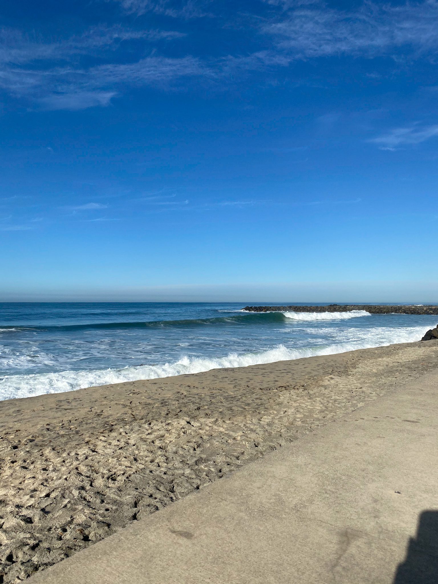 Megan Off The Mat, budget lifestyle blogger shares Socal Coast like a Local: A Summer Guide To The Beach.