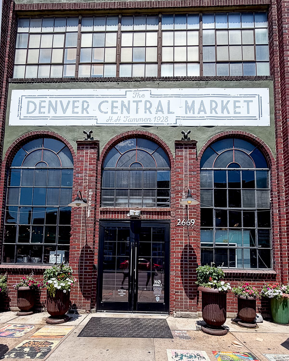 Megan Off The Mat, wellness lifestyle blogger shares The Ultimate Denver City Guide.